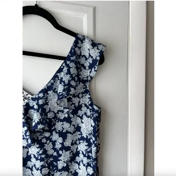 Asymmetric Blue Floral Dress - Picture 7 of 7